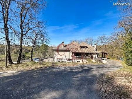 propriété 6 pièces 370 m²