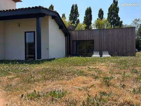 maison meublée au cœur d'un domaine – 105 m² avec jardin