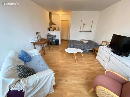 studio de 24 m² lumineux hyper centre dans immeuble sécurisé