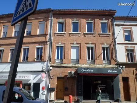 centre village joli appartement de 2 pièces