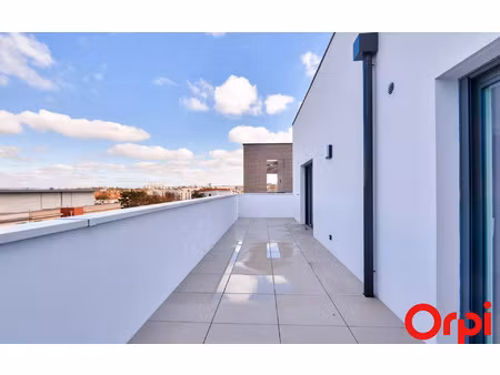 location appartement  45.2 m² t-2 à décines-charpieu  962 €