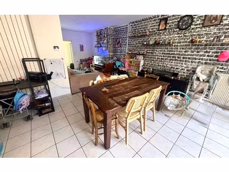 immeuble saint-quentin 198 m² t-6 à vendre  146 000 €