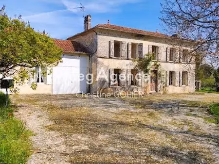 vente maison 7 pièces 227 m² à bougneau (17800)  127 000 €