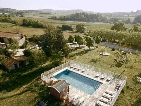 domaine de caractère avec activité gîtes