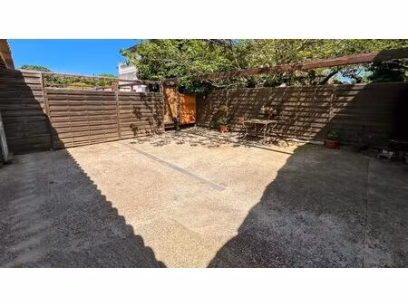 ensemble immobilier 4 studios + 1 t2