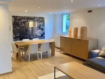 location meublée appartement 2 pièces 85 m² à caluire-et-cuire (69300)  1 100 €