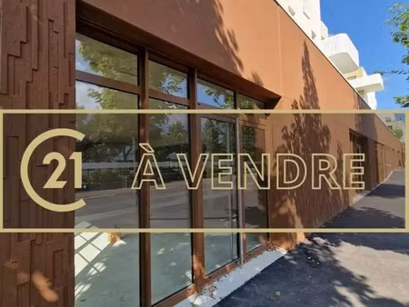 vente commerce 130 m²
