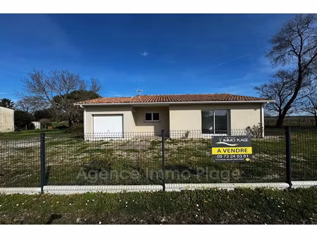 vente maison 4 pièces 97 m² à civrac-en-médoc (33340)  247 000 €