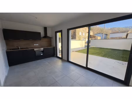 peyrus duplex de 84m2 avec terrasses et jardin
