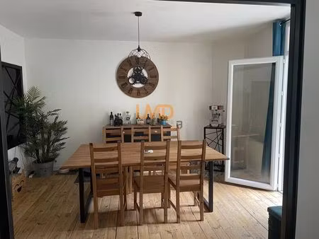 aveyron  maison de deux appartements