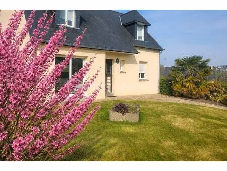 maison de 109 m² à fougerolles-du-plessis