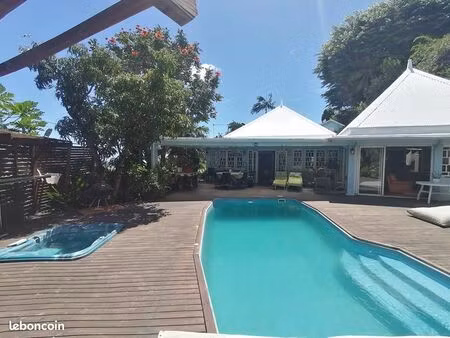 villa 4 pièces 185 m²