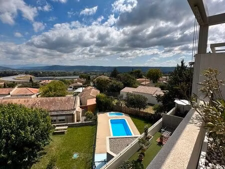 à louer – superbe t2 duplex meublé avec grande terrasse  garage & piscine – volx