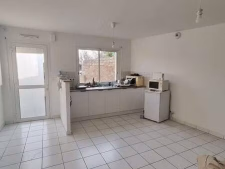 location appartement 2 pièces à lamballe (22400) : à louer 2 pièces / 42m² lamballe