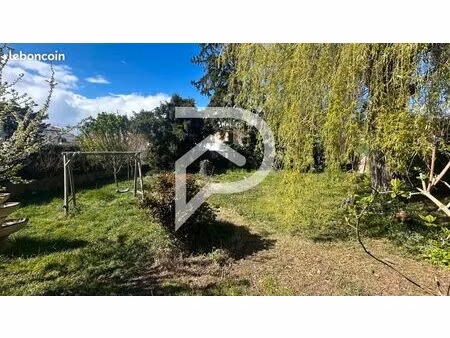 terrain 330 m² dagneux