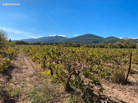 terrain 700 m² le castellet