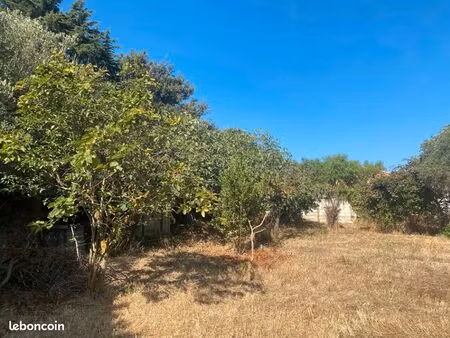 terrain 380 m² six fours les plages