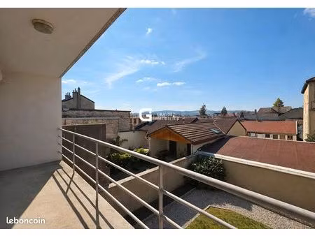 appartement 3 pièces 74 m²