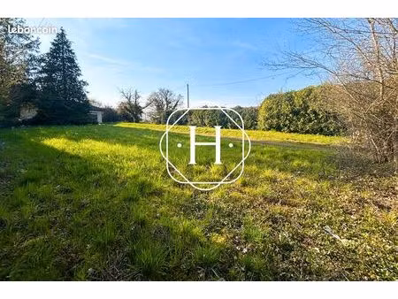 terrain 1000 m² confrancon