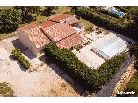 maison t5 153 m² avec piscine 83143 le val