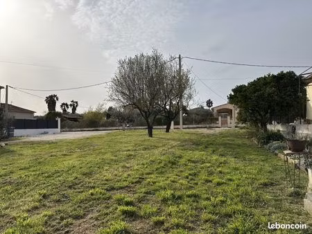 terrain 630 m² hyeres