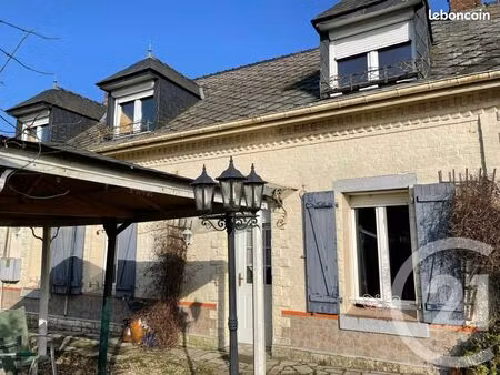 maison 7 pièces 90 m²