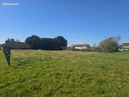 terrain 2310 m² bessay-sur-allier