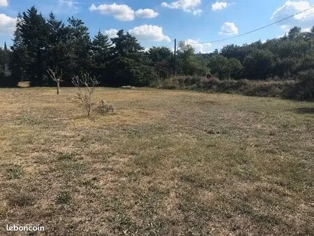 terrain 1 000 m² villecroze