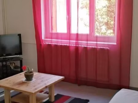 location grand t2 50m2