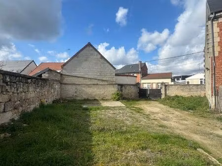 terrain 220 m² crouy