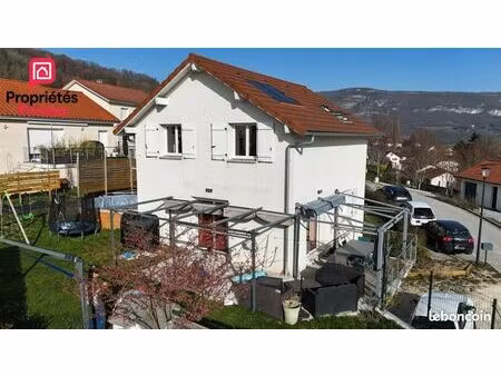maison 5 pièces 127 m²