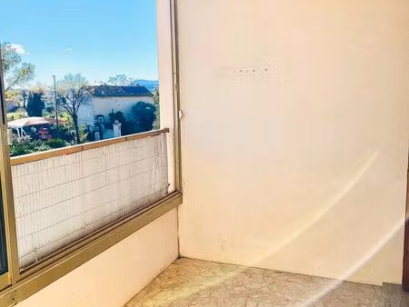 t2 + parking et cave