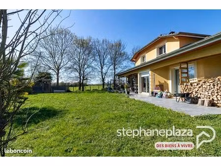 maison 8 pièces 170 m²