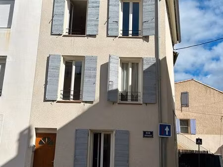 vend maison de village à corbières 04 rénovée 90 m2