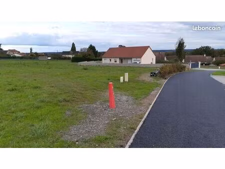 terrains à bâtir viabilisés à chemilly (03)