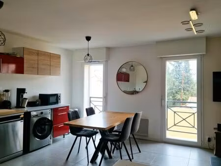 t3 lumineux – 2 chambres – toiture neuve + panneaux solaires – faibles charges