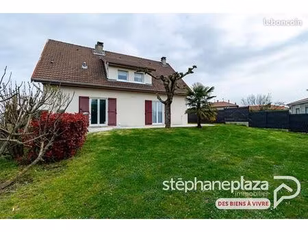 maison 7 pièces 173 m²