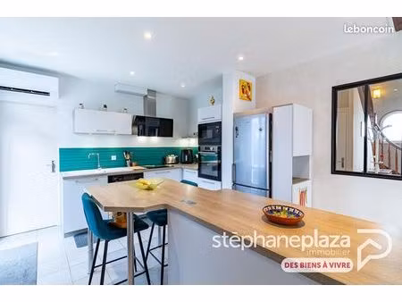 maison 7 pièces 277 m²