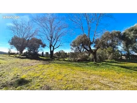 terrain 485 m² tanneron