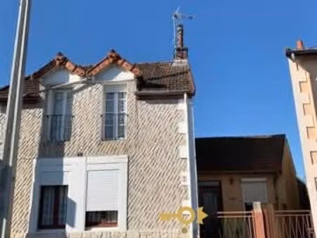 maison 108 m² commentry