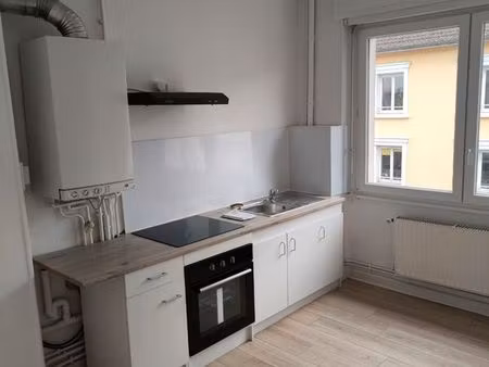 appartement à louer hyper centre + jardin + dépendance