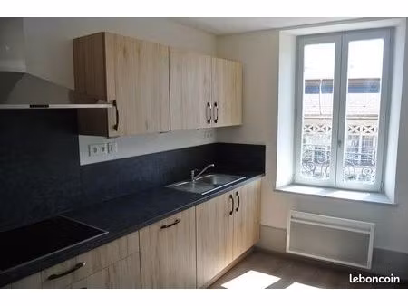 t3 77 m2 centre ville remiremont