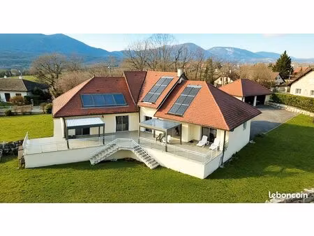 villa d'exception de 240 m2 habitables  au calme avec vue imprenable