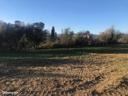 terrain 600 m² le beausset