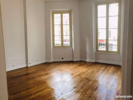 studio - 32m² proche gare et centre ville