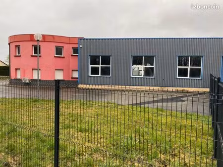 bâtiment industriel commercial