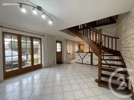 maison 5 pièces 130 m²