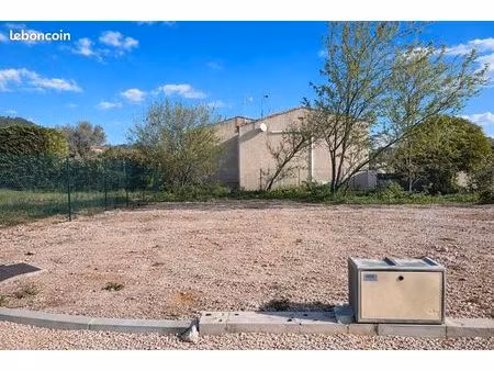 terrain 300 m² la farlede