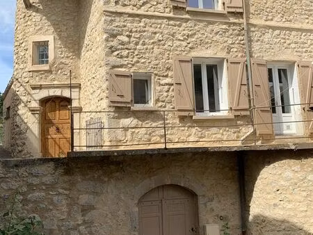 maison de village en pierres