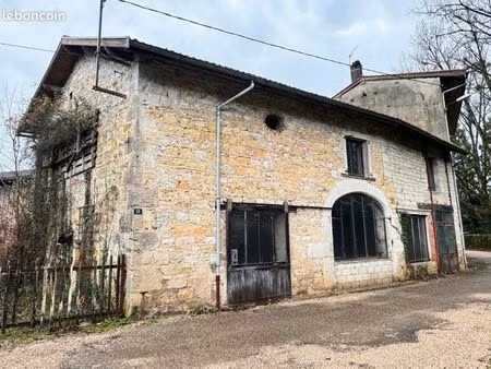 local d’activité / poncin